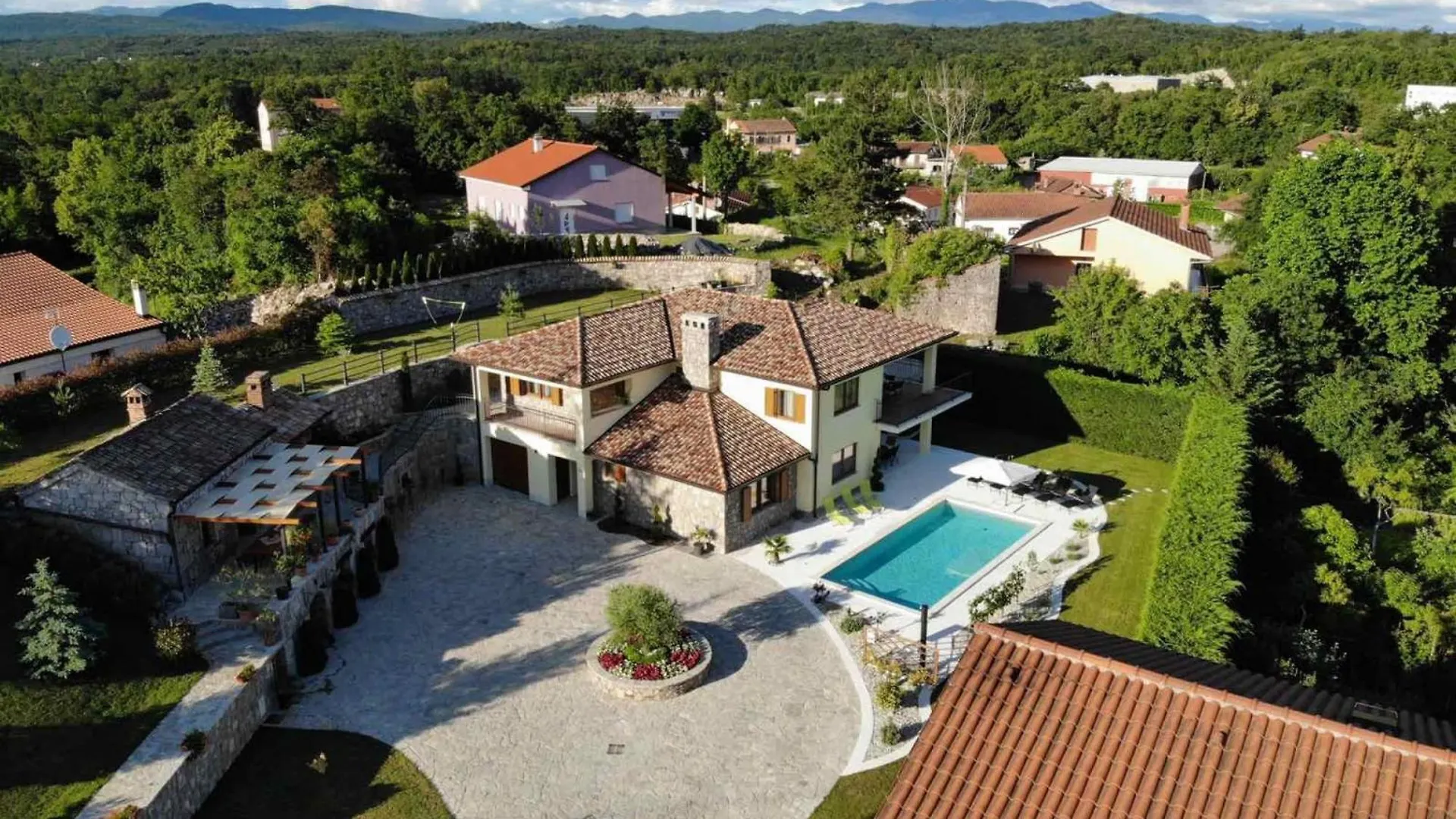 Villa Karla In Mucici - Haus Fuer 6-8 Personen 마툴지