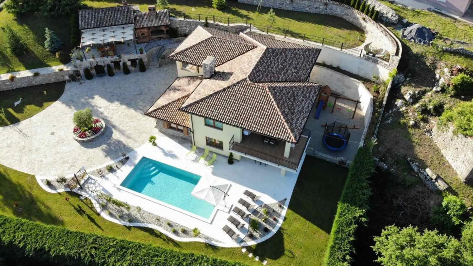 Villa Karla In Mucici - Haus Fuer 6-8 Personen 마툴지